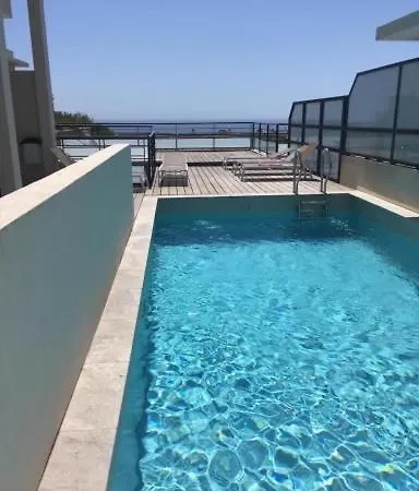F3 Vue Avec Piscine 아파트